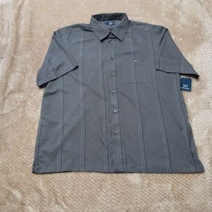 🌻3/$10🌻NWT Men's Shirt